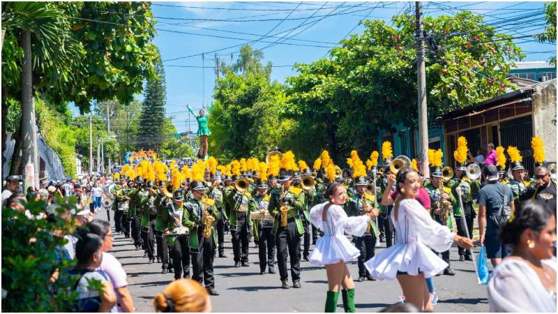 Desfile Correo- Mejicanos