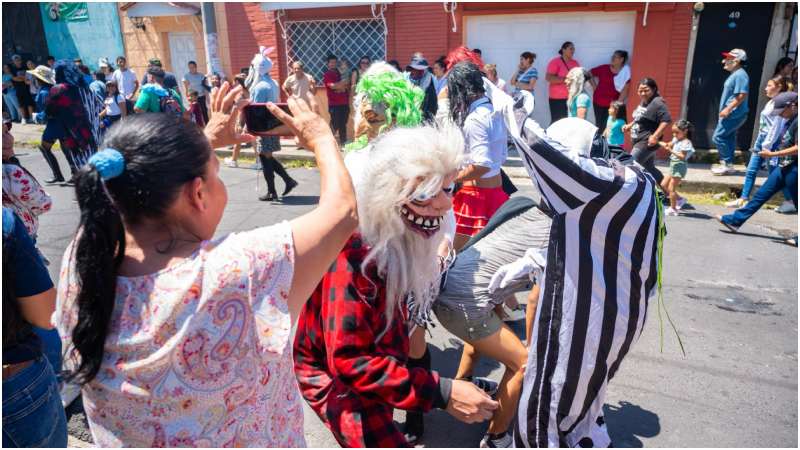 Desfile Correo- Mejicanos
