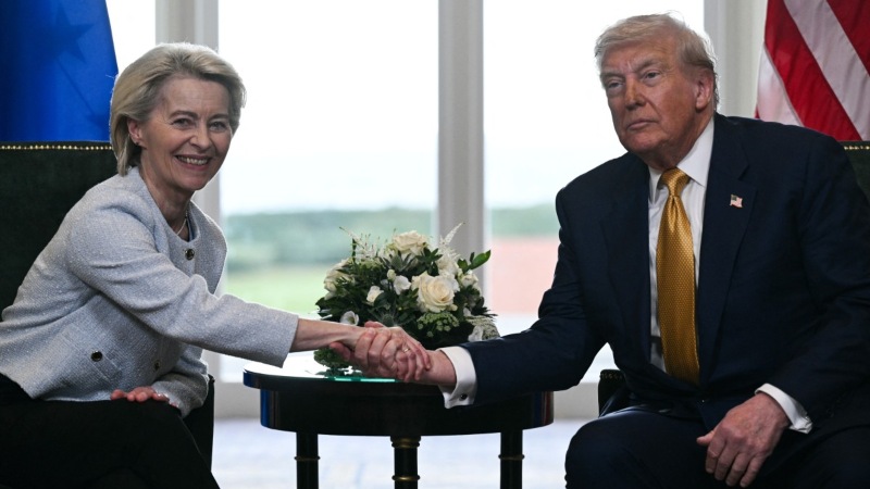 Donald Trump Ursula von der Leyen comision europea aranceles