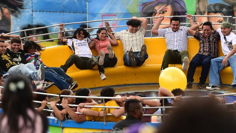 EDC- Campo de la Feria- Fiestas- Ruedas- Familia- Diversión- Lluvia