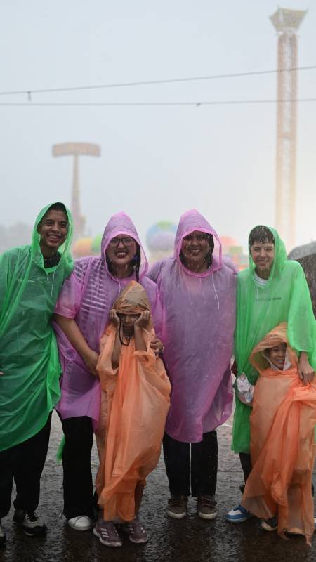 EDC- Campo de la Feria- Fiestas- Ruedas- Familia- Diversión- Lluvia