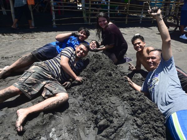 Turismo en la playa El Majahual en el final de las vacaciones Agostinas 2025