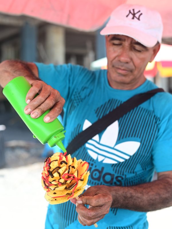 Turismo en la playa El Majahual en el final de las vacaciones Agostinas 2025