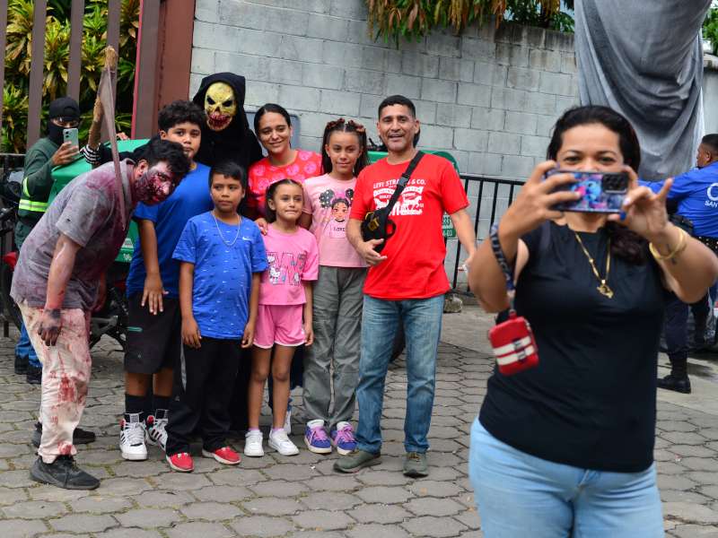 Imágenes de Terror Cifco desarrollado en Fenadesal del 1 al 6 de agosto de 2025. Personajes de miedo, terror