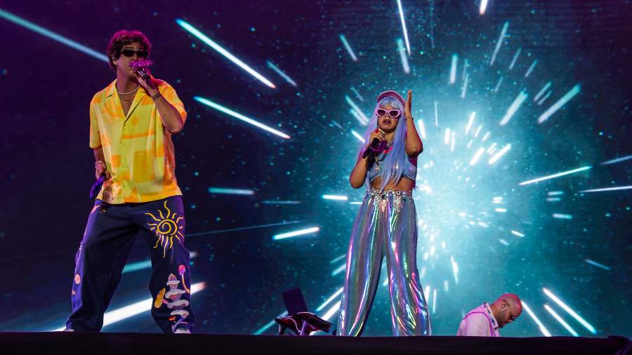 Festival Latino en el centro historico de San Salvador