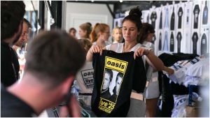 Liam Gallagher - Noel Gallagher- Oasis