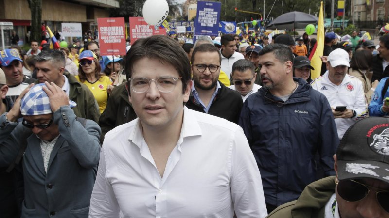 Miguel Uribe Turbay senador colombiano atentado