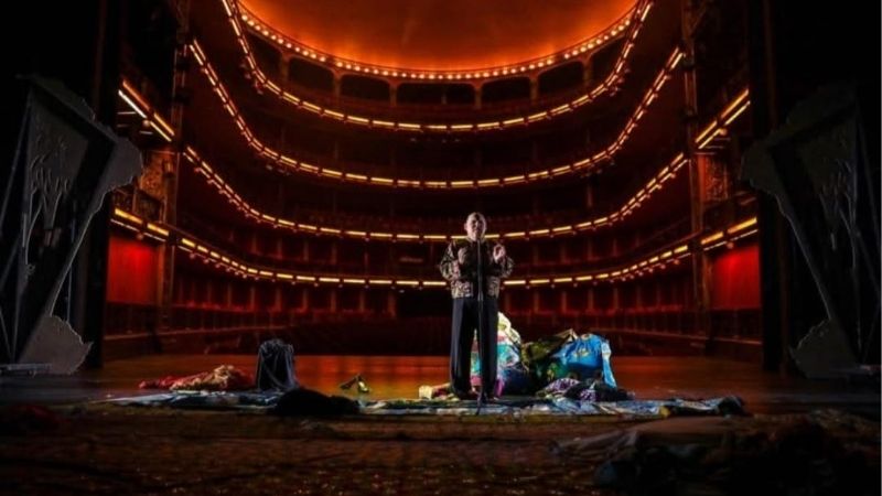 Raúl Fernández, actor y diseñador de vestuario salvadoreño