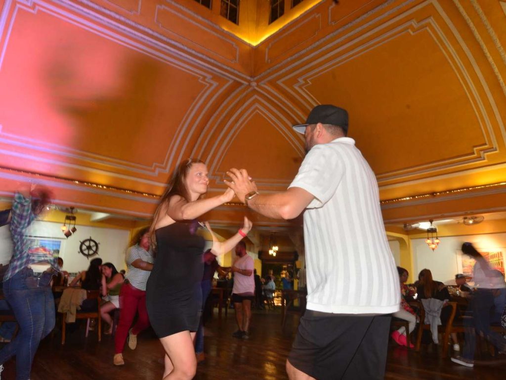 Chachacha en el centro Historico de San Salvador