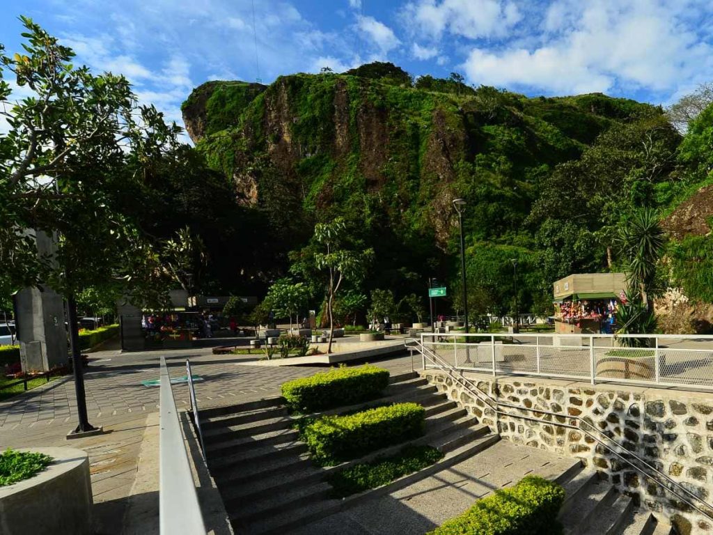 Plaza de La Puerta del Diablo.