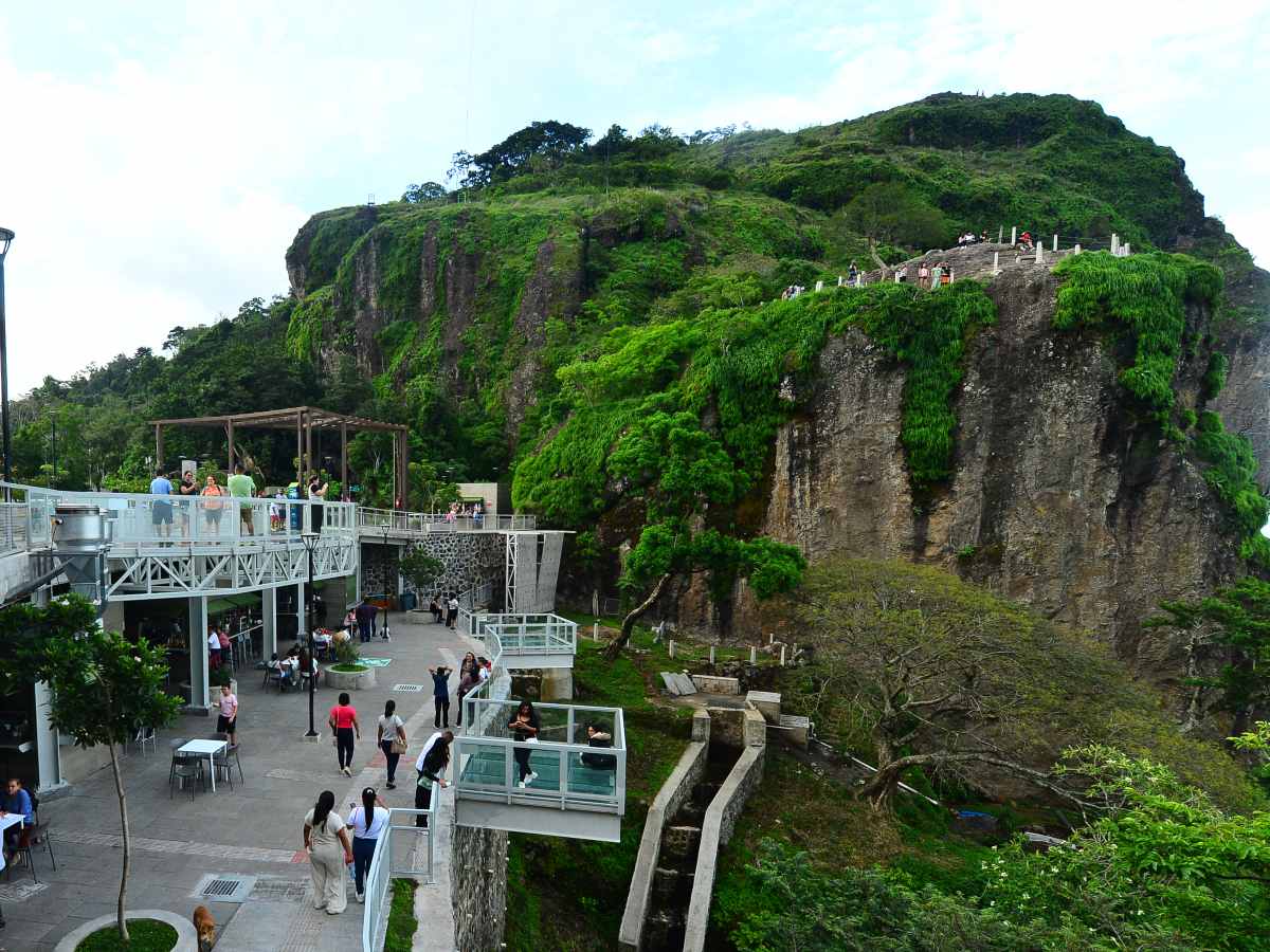 Turismo-La-Puerta-Del-Diablo