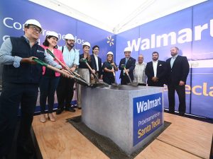 Con la colocación de la primera piedra de su tienda número 103