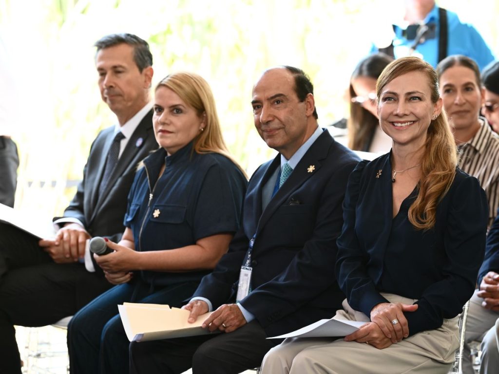 Walmart busca seguir construyendo junto a El Salvador, fortaleciendo su red logística