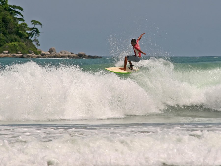 deporte_surf_movimiento_floater