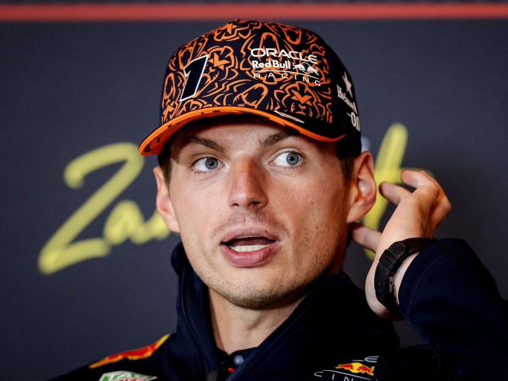 El piloto neerlandés de Red Bull Racing, Max Verstappen, asiste a una conferencia de prensa en el circuito de Zandvoort antes del Gran Premio de los Países Bajos de F1, en Zandvoort, el 28 de agosto de 2025. Fotografía/ AFP