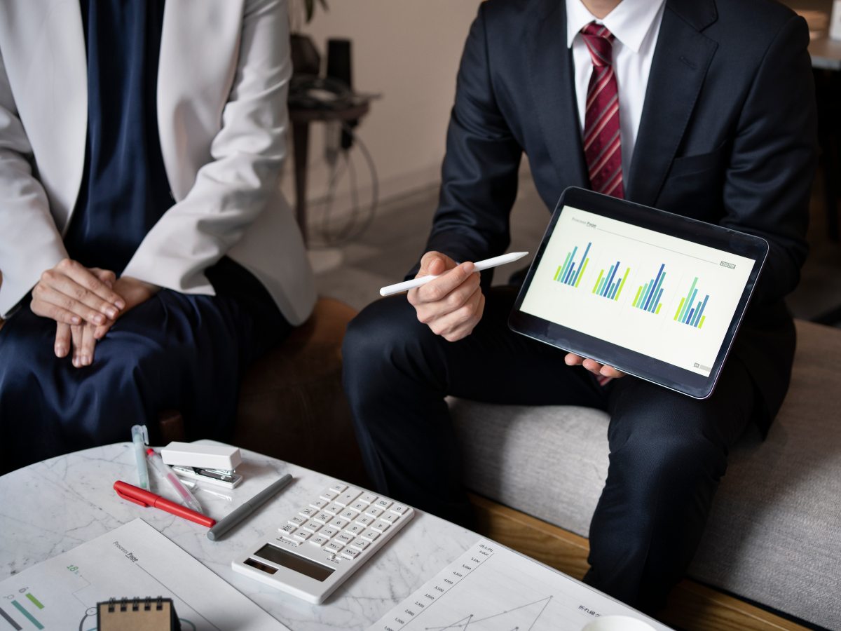 dinero-negocios-empresarios-sectores-invertir