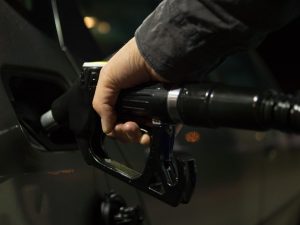 Los nuevos precios de referencia estarán vigentes hasta el 13 de octubre e incluyen aumentos en gasolina y diésel en las tres zonas del país.