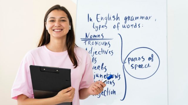 El 24% de las 820 empresas encuestadas requiere que el personal domine un segundo idioma