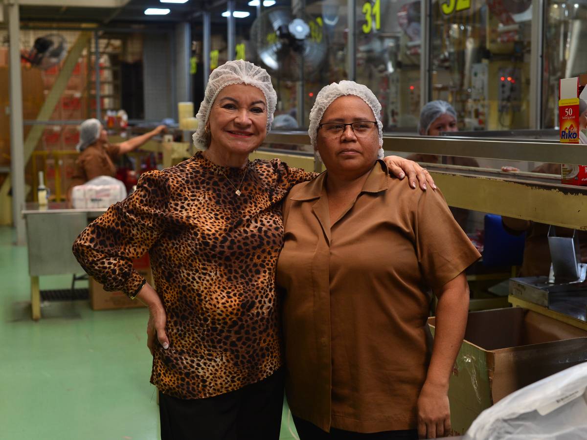 dinero-negocios-leyla-quiros-operaria-cafe-riko-16-jpg