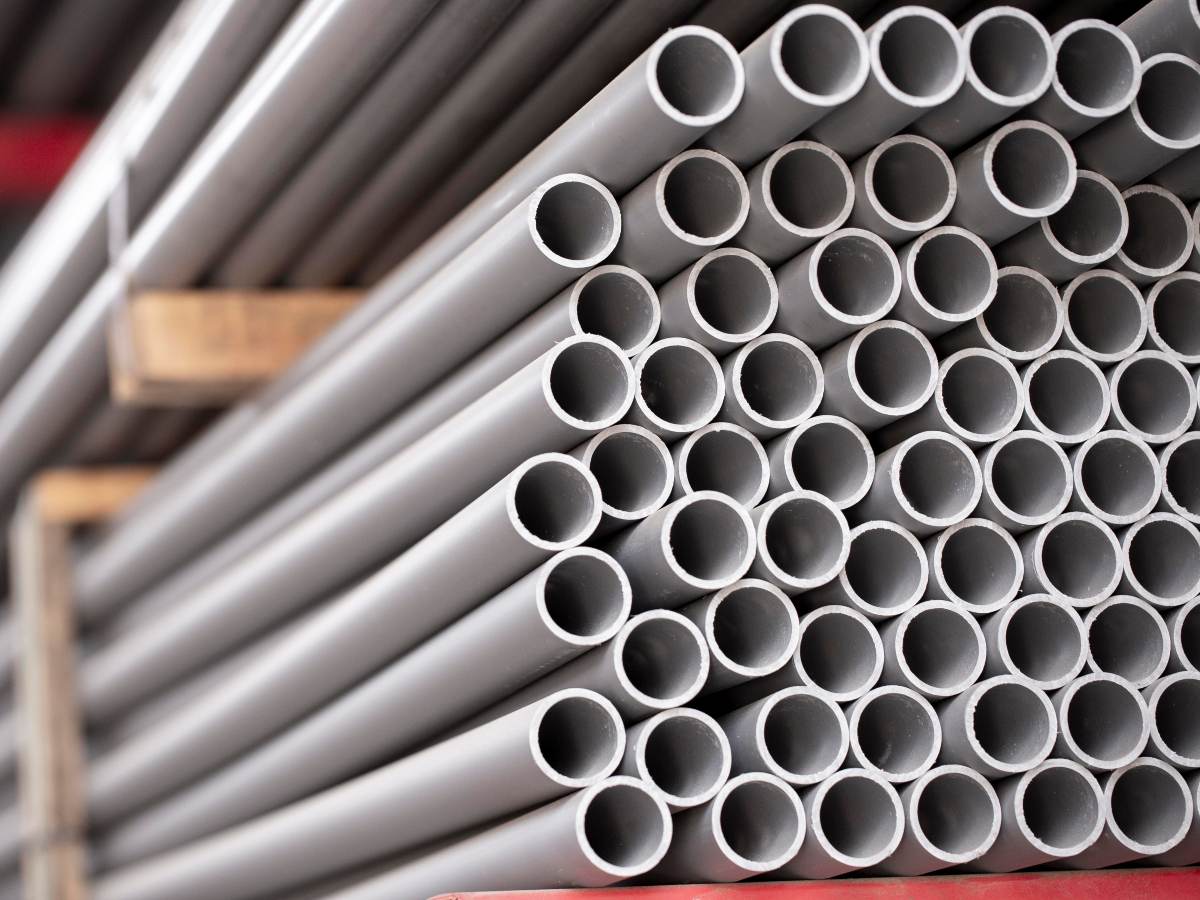 dinero-negocios-materiales-tubo