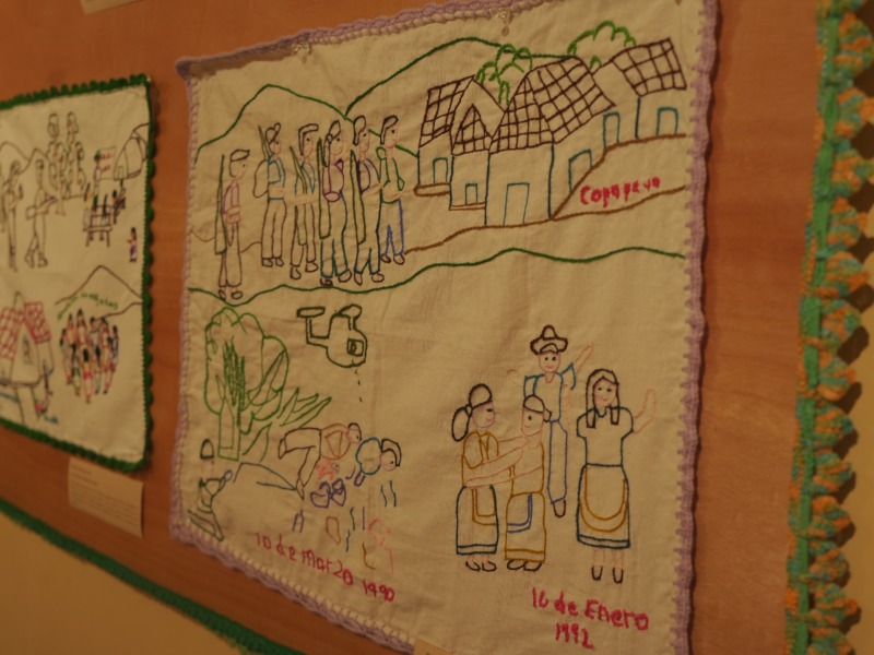 entretenimeinto-mupi-exposicion-historias-bordadas-03