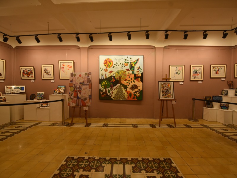 sala de exposicion de fernando llort