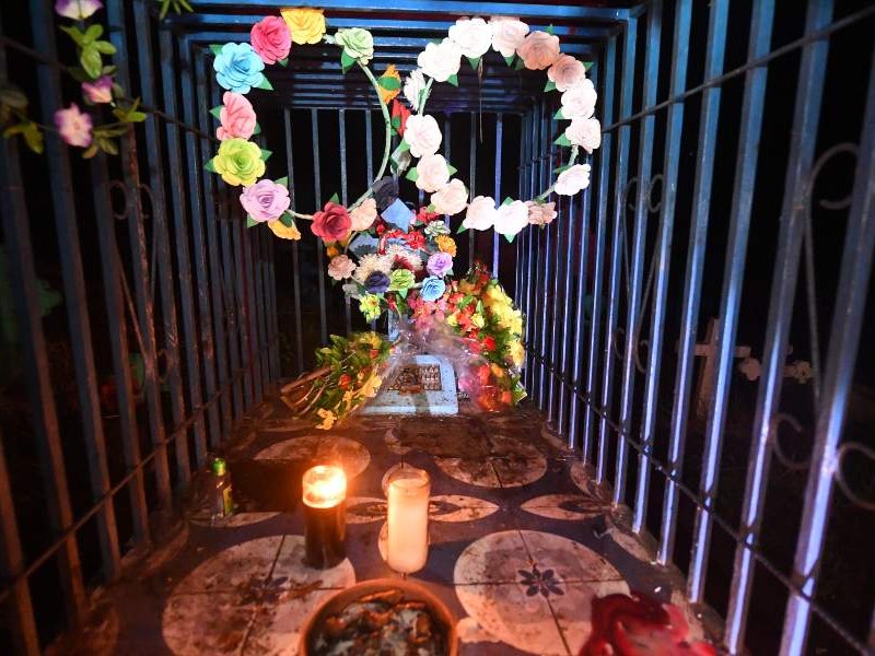 Tumba de Macario Canizalez.