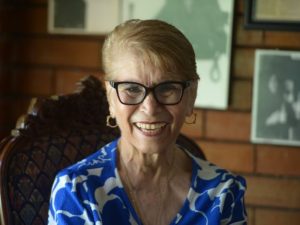 Dorita de Ayala, 55 obras y una vida dedicada al teatro salvadoreño