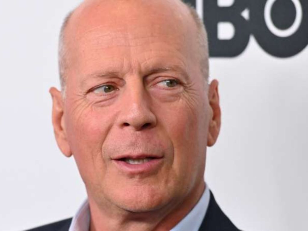 Bruce Willis, de 70 años, enfrenta una etapa de importantes cambios tras ser diagnosticado con afasia en 2022 y demencia frontotemporal en 2023.