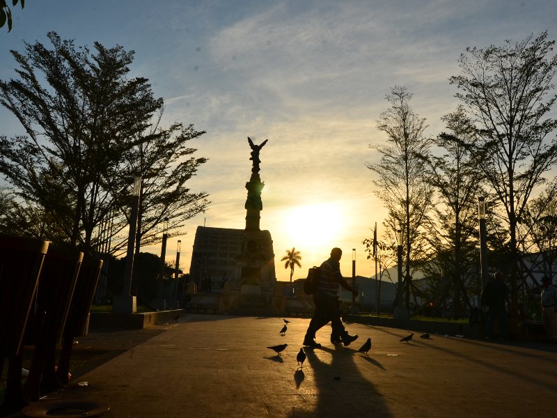 monumentos los próceres