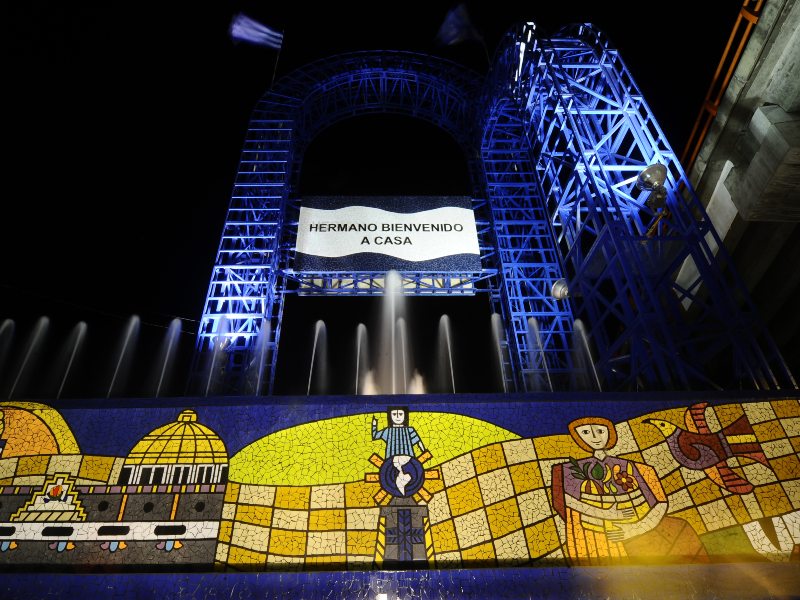 Monumento Bienvenido a Casa