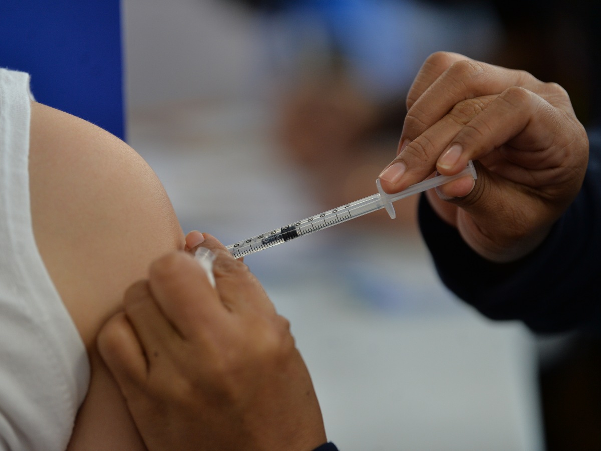 En Estados Unidos las nuevas vacunas solos serán aplicadas a población de riesgo. Fotografía/ archivo