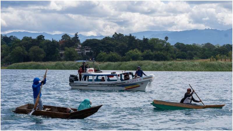 El lago Atitlán es otro de los lugares visitados por los salvadoreños. Foto / Cortesía Municipalidad