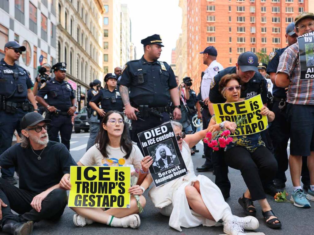 protestas de migrantes en estados unidos son victimas de arrestos por el ice