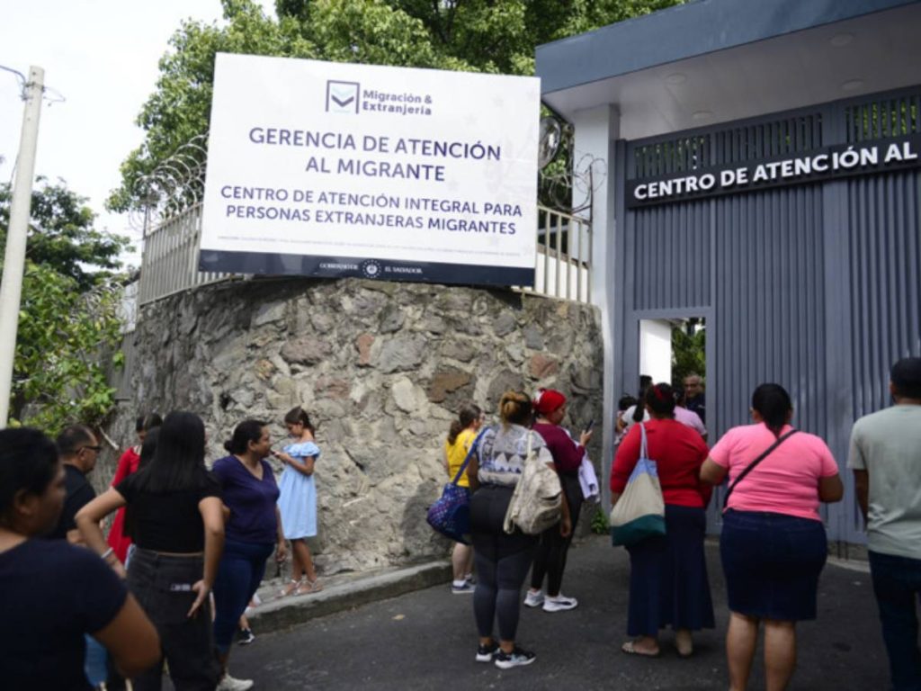 salvadoreños deportados