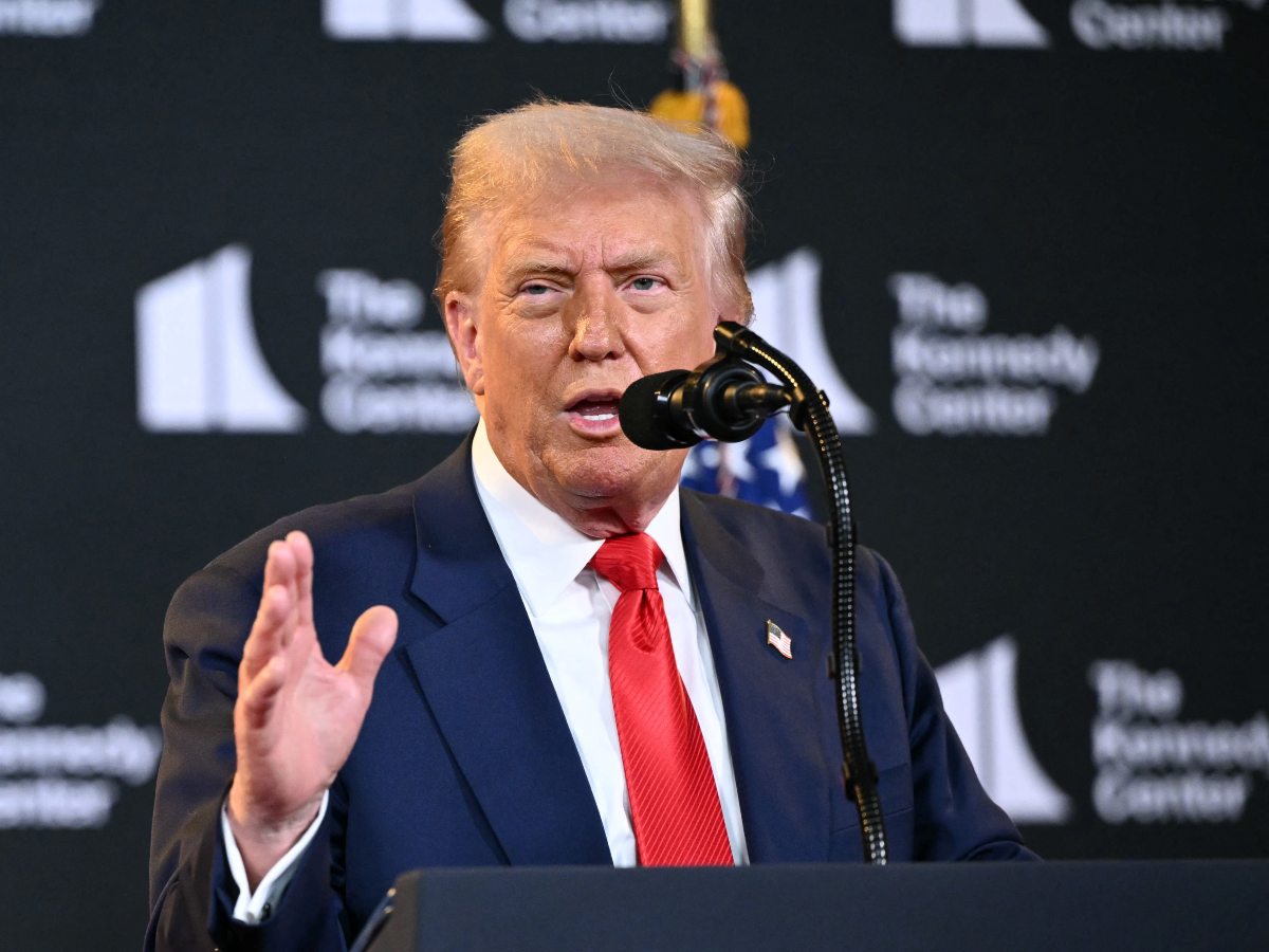 presidente de los Estados Unidos, Donald Trump dando declaraciones