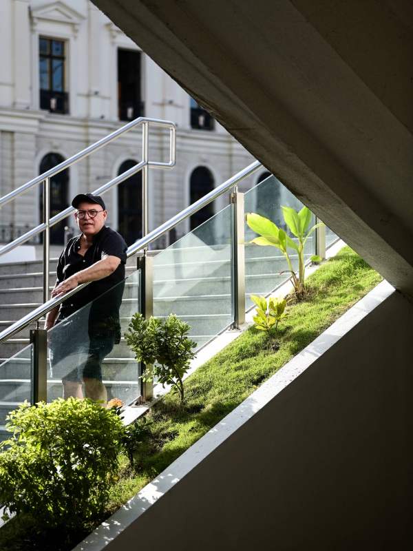 Raúl Fernández, actor y diseñador de vestuario salvadoreño