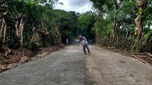 El nuevo tramo reparado por los lugareños es conocido como El Badén. Foto: Facebook/Melquin Hernández