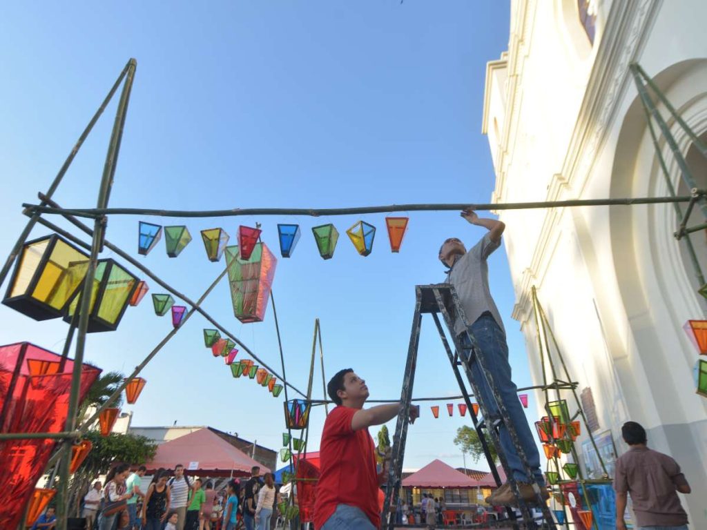 Festival de los Farolitos en Ahuachapan