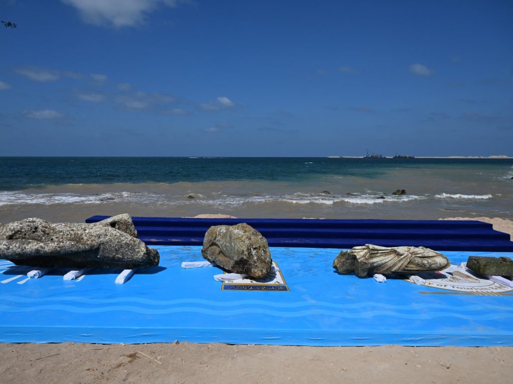 Restos de ciudad sumergida en Egipto