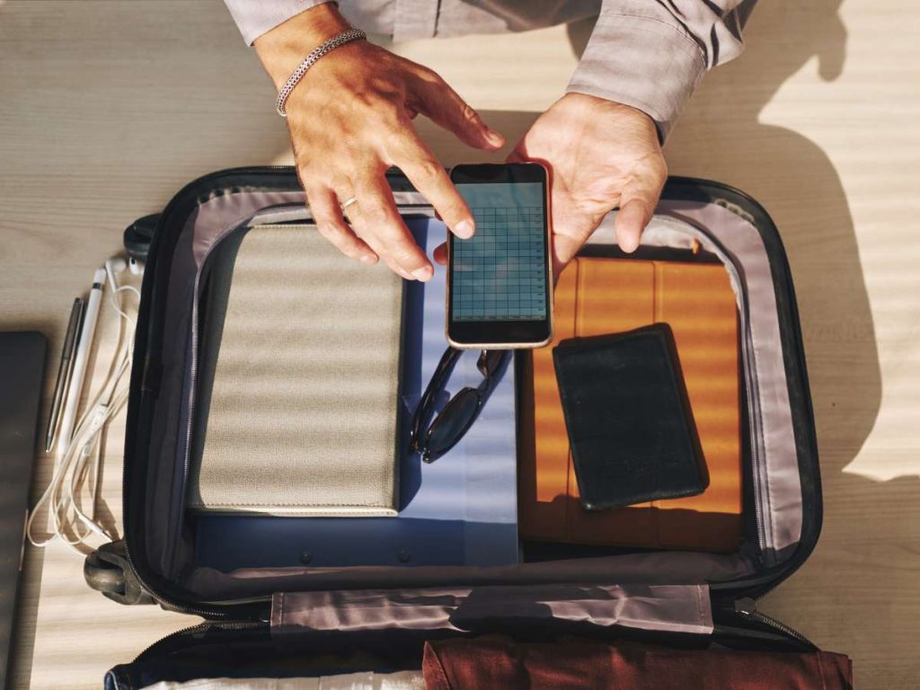 maleta de mano turista