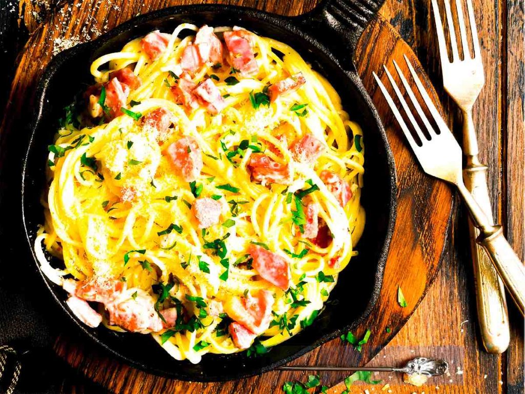 cena espagueti con crema