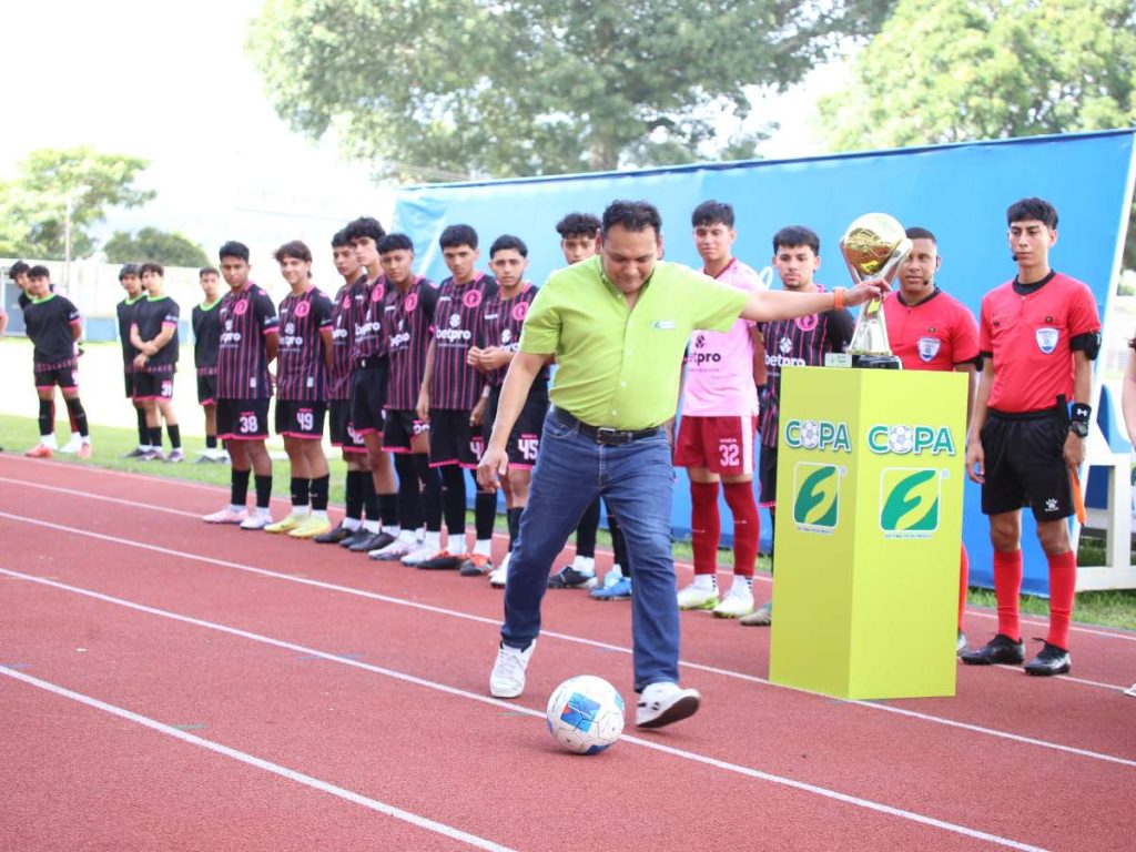 Sistema Fedecredito copa reserva 