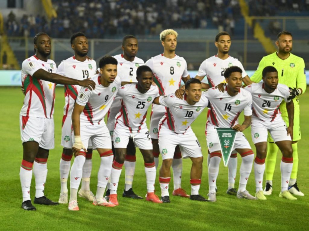 Partido por eliminatoria mundialista entre El Salvador y Surinam, disputado en el Estadio Cuscatlán. Rumbo al Mundial de Estados Unidos, México y Canadá 2026. Selección de Surinam. Foto / Archivo