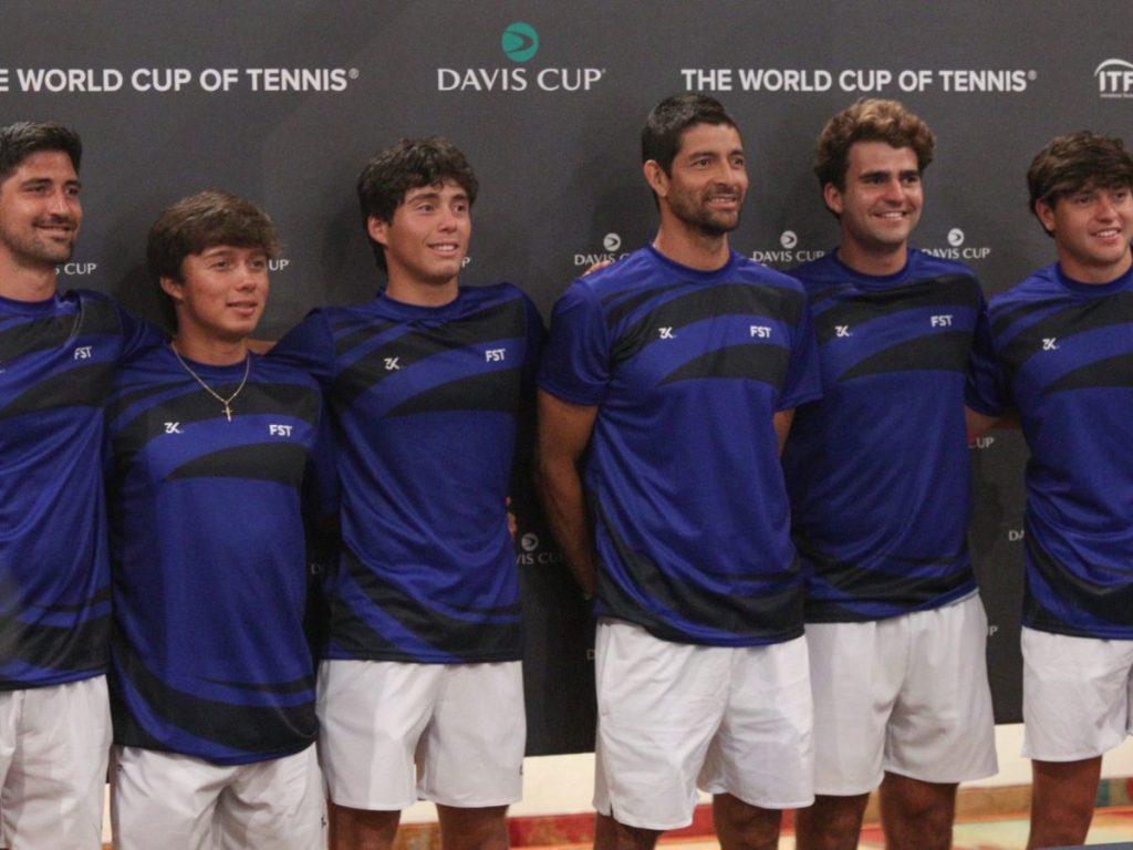 La escuadra de El Salvador para la Copa Davis liderada por Marcelo Arevalo. Foto / INDES