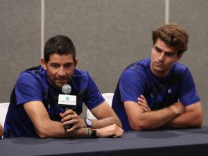 Marcelo Arevalo (izq.) abrira la Copa Davis ante Rumania. Foto / INDES