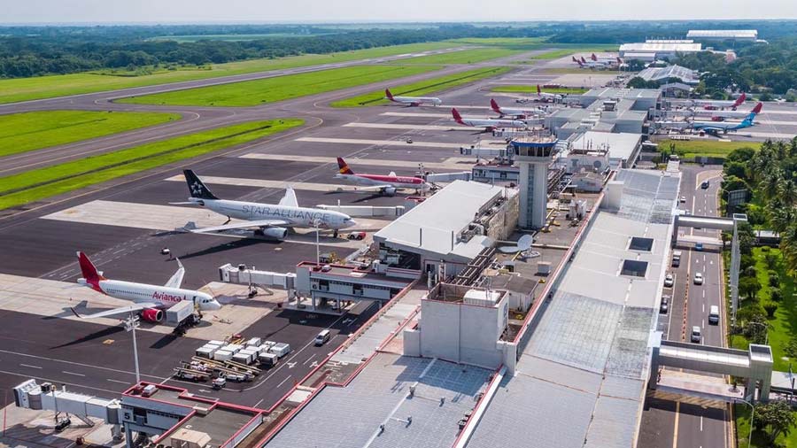 Aeropuerto-Monseñor-Romero