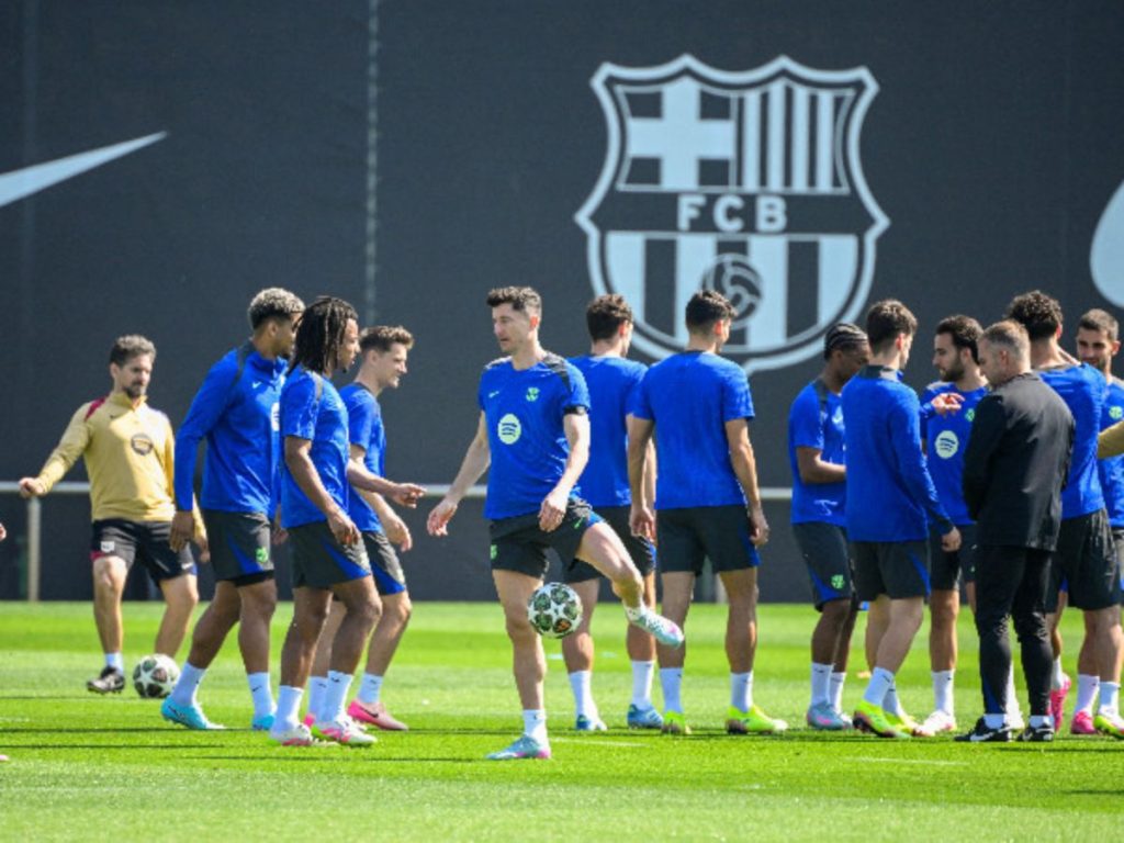 Jugadores del Barcelona, en una práctica. Foto: EDH AFP