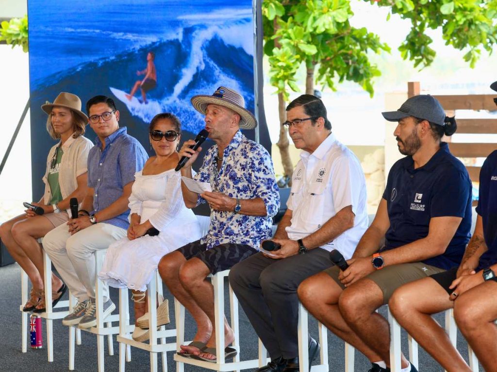 En la conferencia habla Fernando Aguerre, presidente de la Asociación Internacional de Surf (ISA)