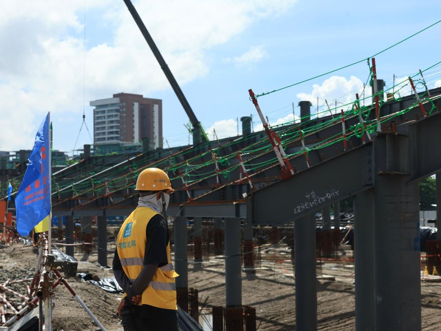 Así avanza el nuevo Estadio Nacional de El Salvador, donado por la República Popular China. Foto / X Yamil Bukele